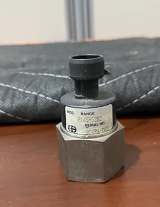 Cessna oil pressure transducer P165-5282